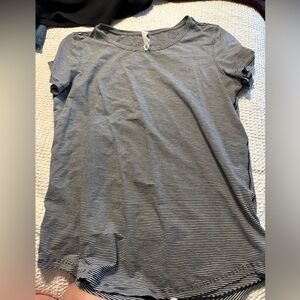 Lululemon top